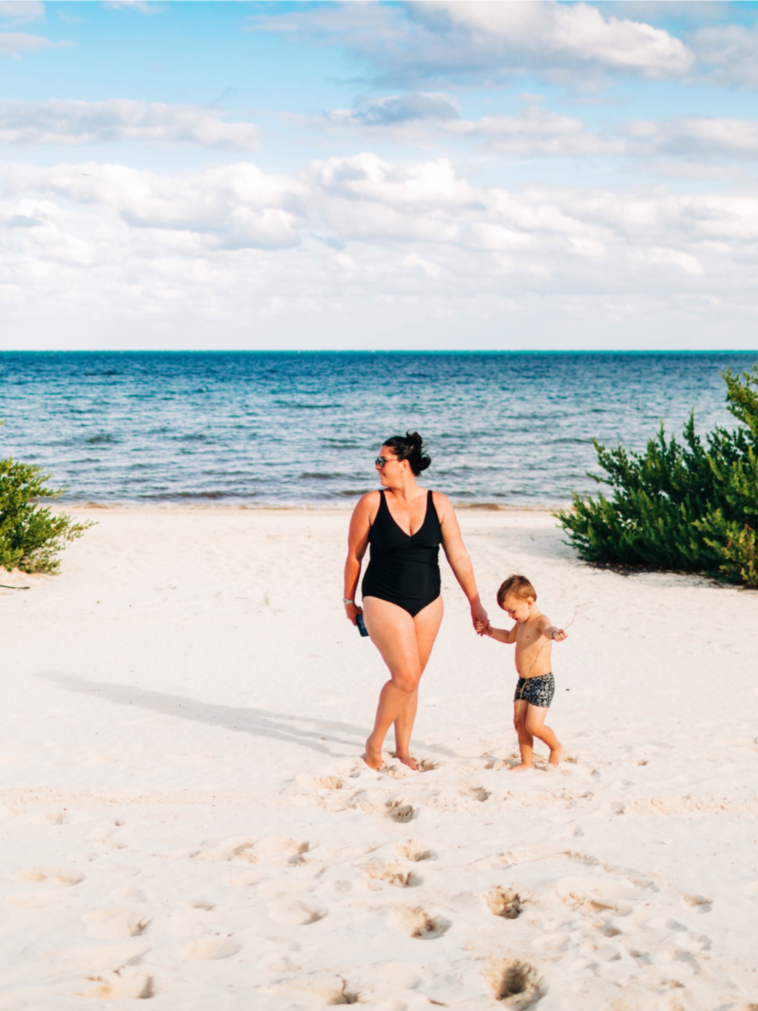body diversity, body positivity, postpartum, motherhood, family vacation, Cancun Mexico